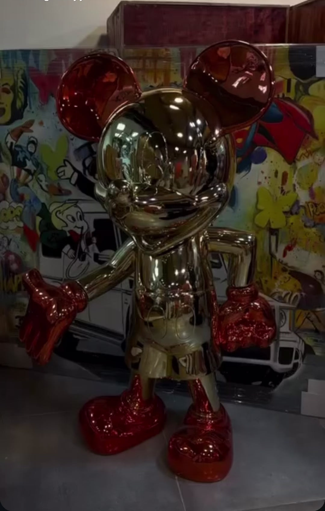Sculpture #27 - Royal Golden Mickey